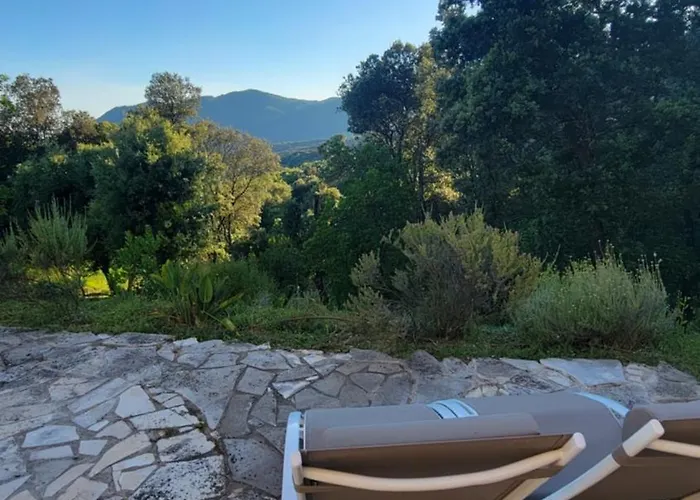 Domaine Cardu Bed & Breakfast 3*