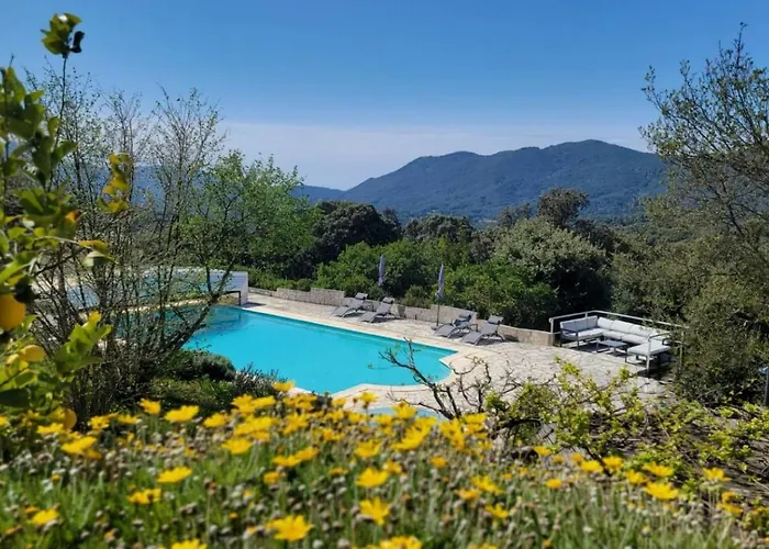 Domaine Cardu Bed & Breakfast