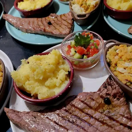 Alojamento de Acomodação e Pequeno-almoço Domaine Cardu