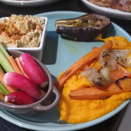 فندق مبيت وإفطار Domaine Cardu 3*