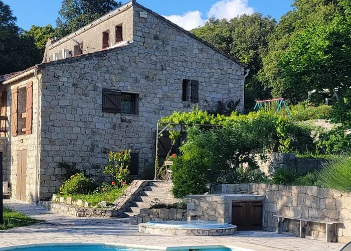 Domaine Cardu 3*